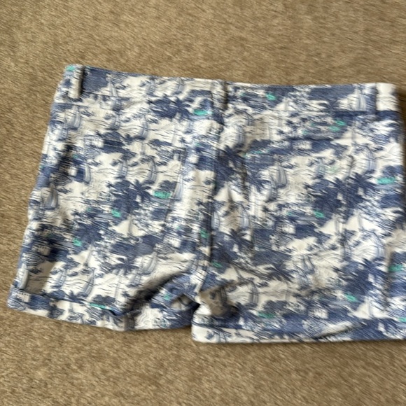 Girls vineyard vines shorts - Picture 2 of 3